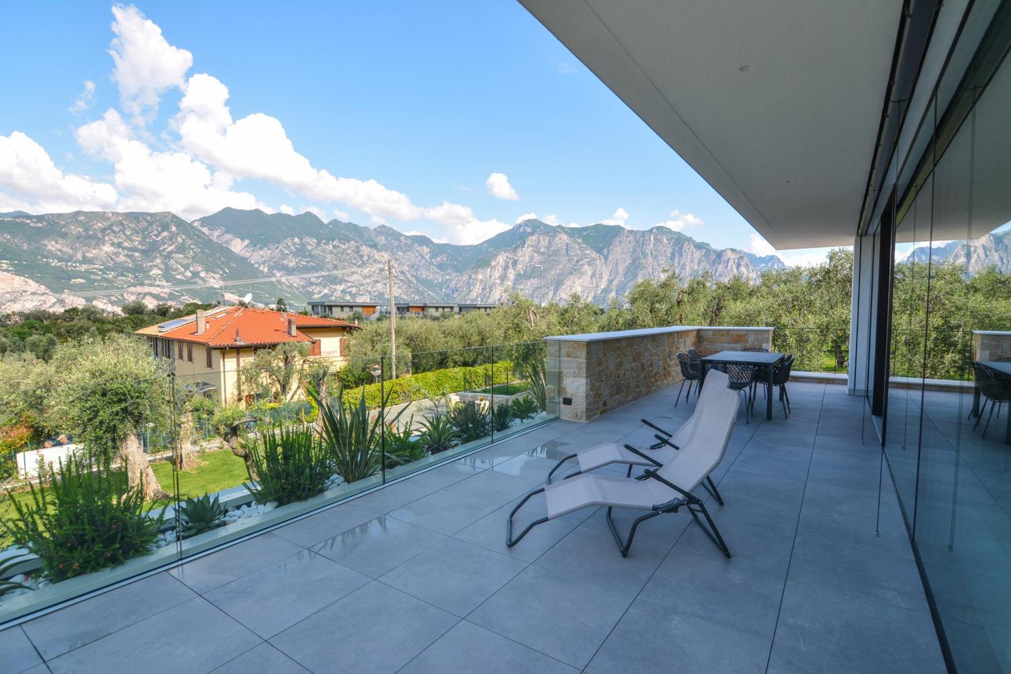 Olivo Luxury Apartments Malcesine Exterior photo