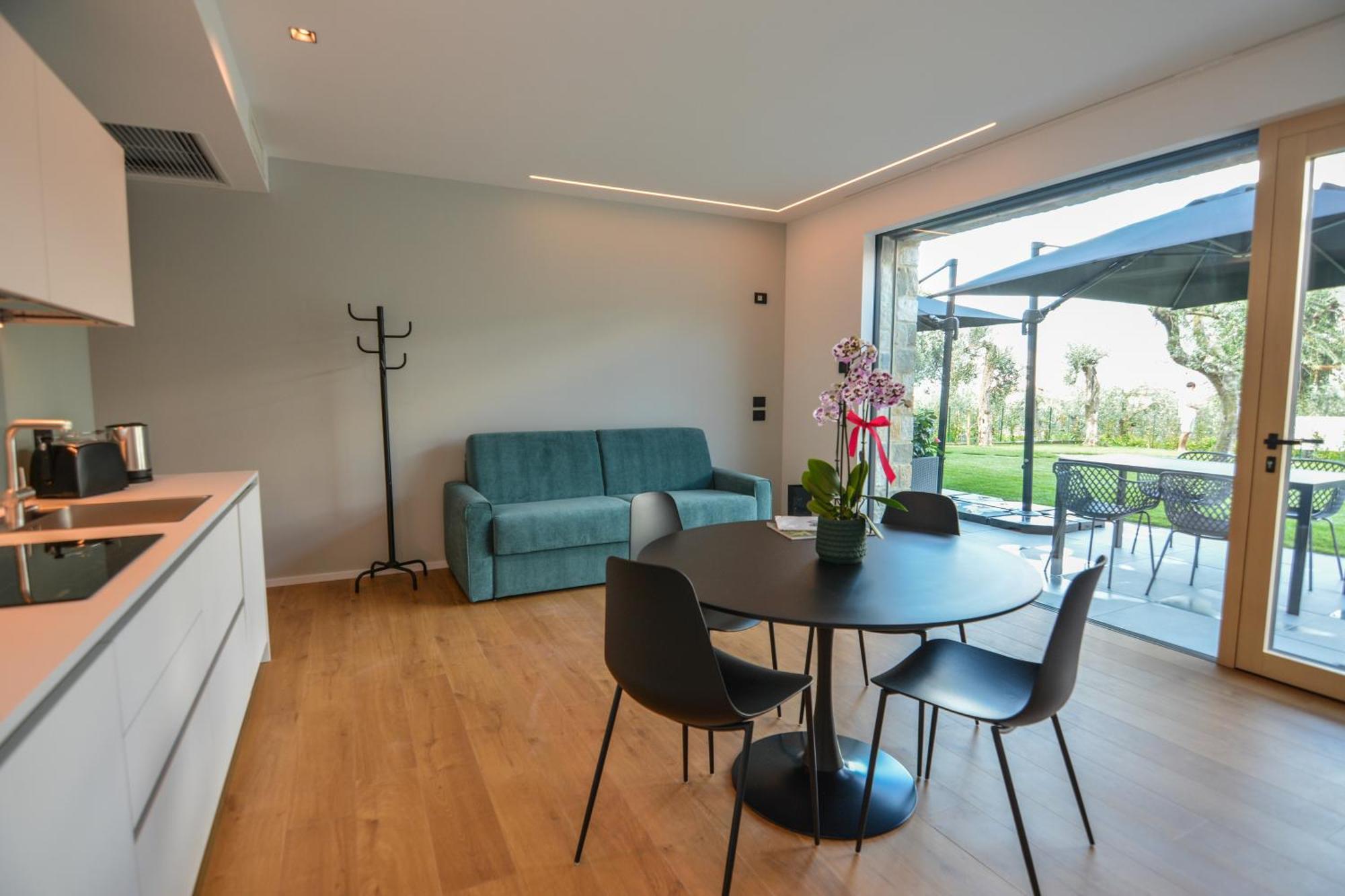 Olivo Luxury Apartments Malcesine Exterior photo